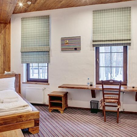 Shpatser Hotel Briukhovychi Dış mekan fotoğraf