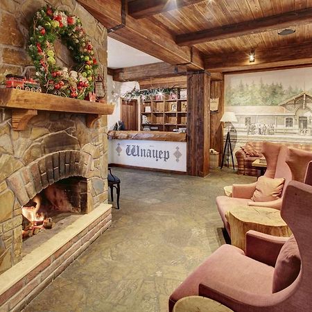 Shpatser Hotel Briukhovychi Dış mekan fotoğraf