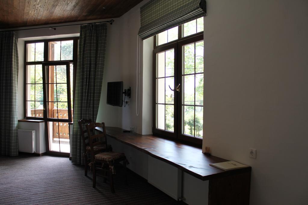 Shpatser Hotel Briukhovychi Dış mekan fotoğraf