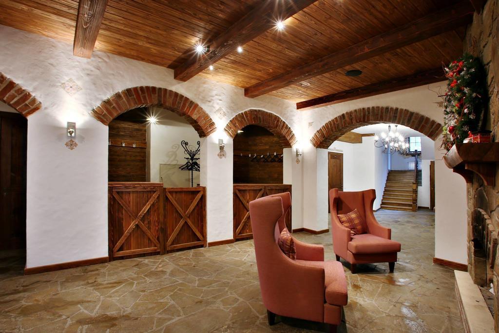 Shpatser Hotel Briukhovychi Dış mekan fotoğraf