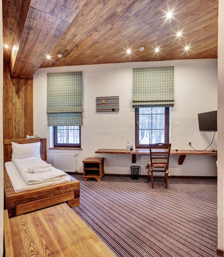 Shpatser Hotel Briukhovychi Dış mekan fotoğraf