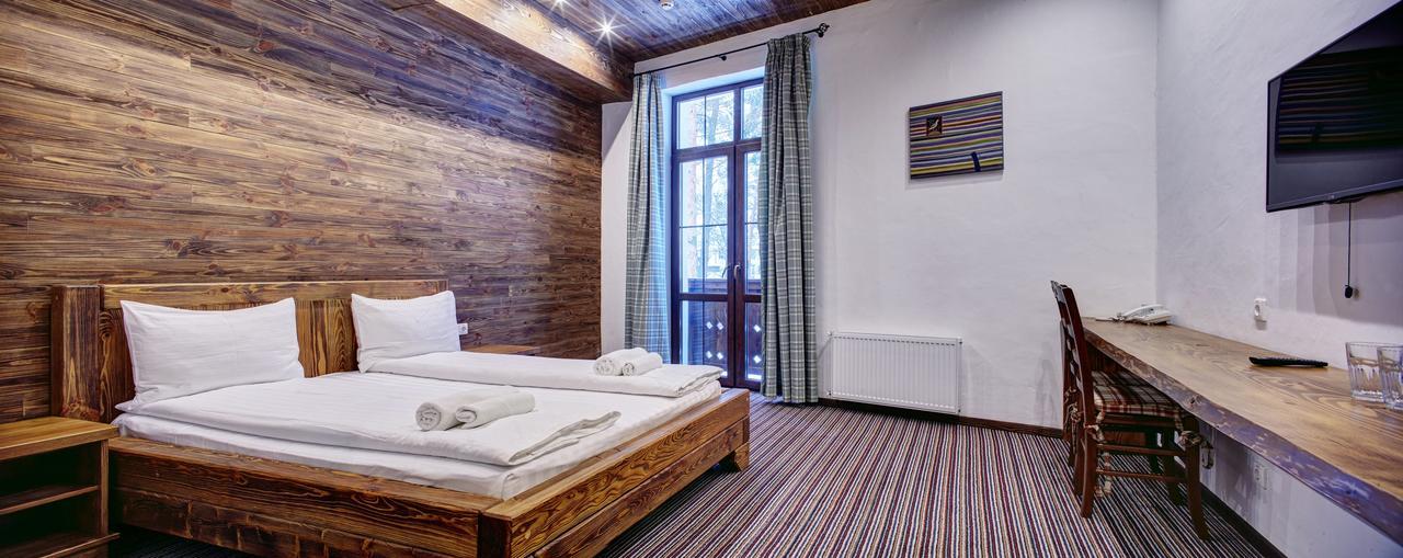 Shpatser Hotel Briukhovychi Dış mekan fotoğraf