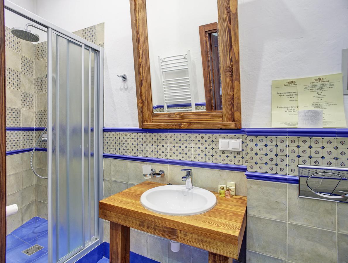 Shpatser Hotel Briukhovychi Dış mekan fotoğraf