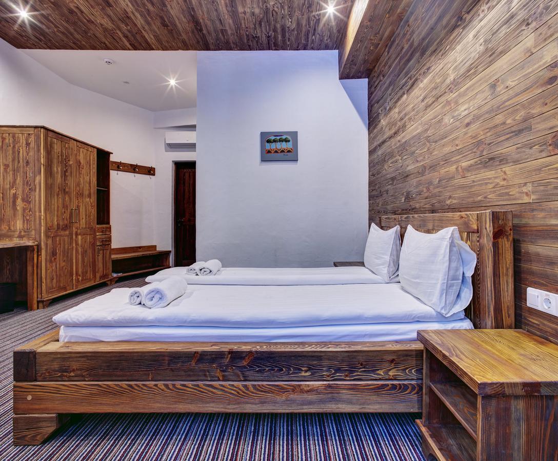 Shpatser Hotel Briukhovychi Dış mekan fotoğraf